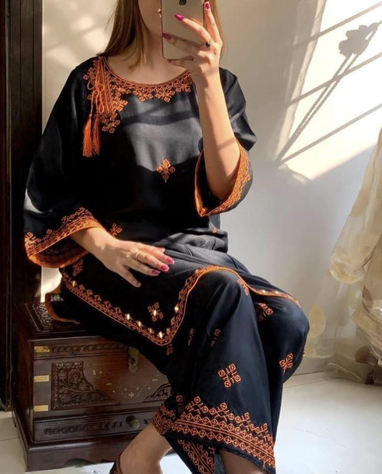 2 Pcs Women's Stitched Linen Embroidered Shirt And Trouser